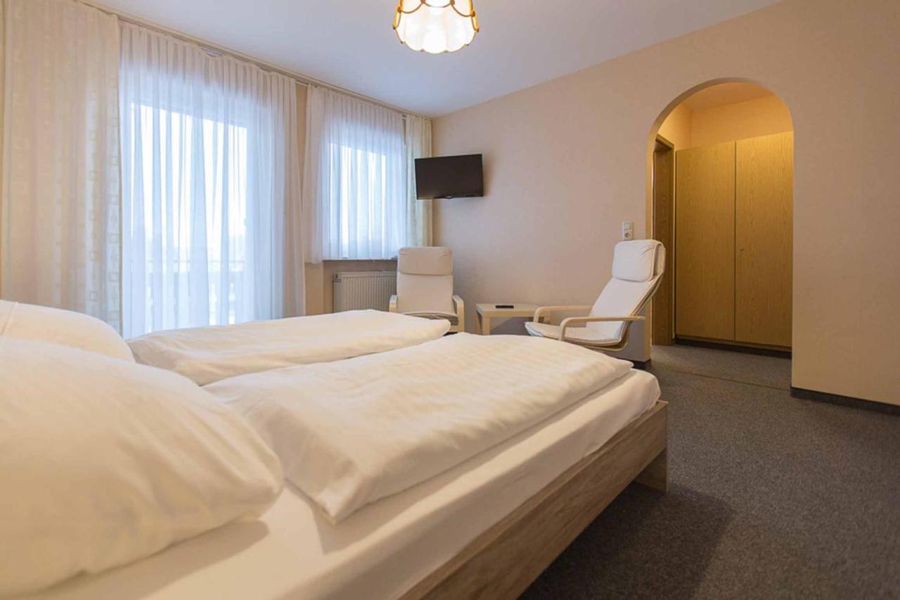 Gasthof Zum Goldenen Hirschen Hotel Geroldsgrun ภายนอก รูปภาพ